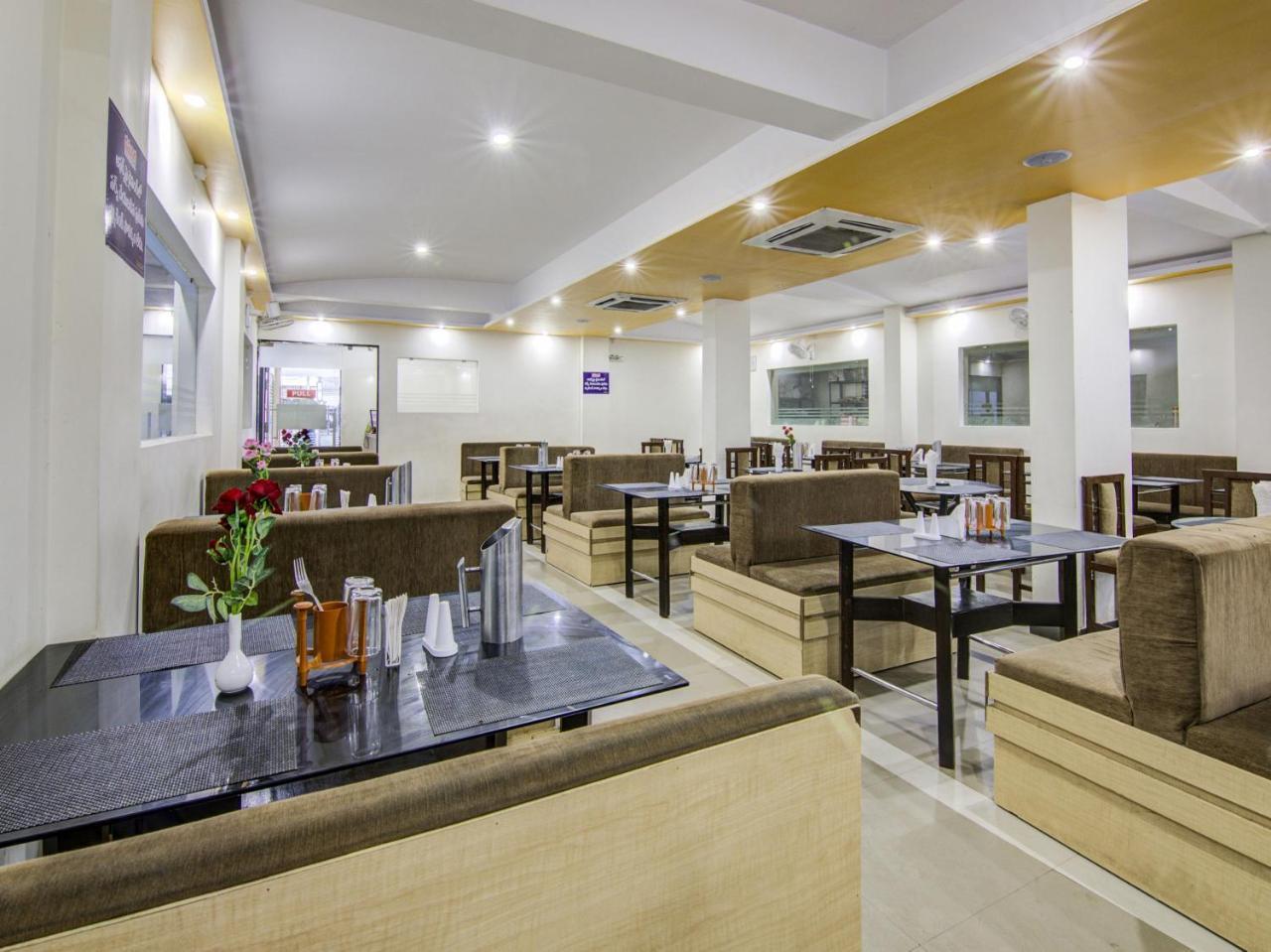 Oyo 5362 Hotel Spar Grand Visakhapatnam Exterior foto